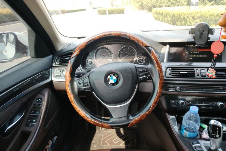 Used BMW 5 Series 2014 525Li Luxury Design Package