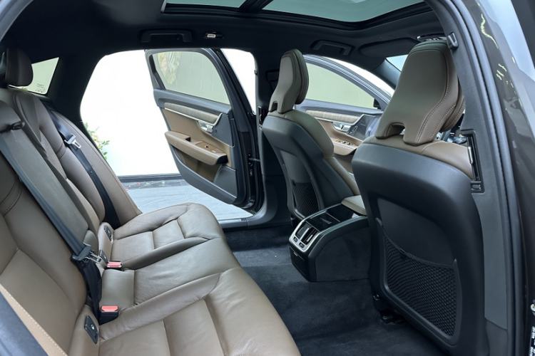 Used Volvo S90 2022 B5 Zhiyuan Luxury Edition