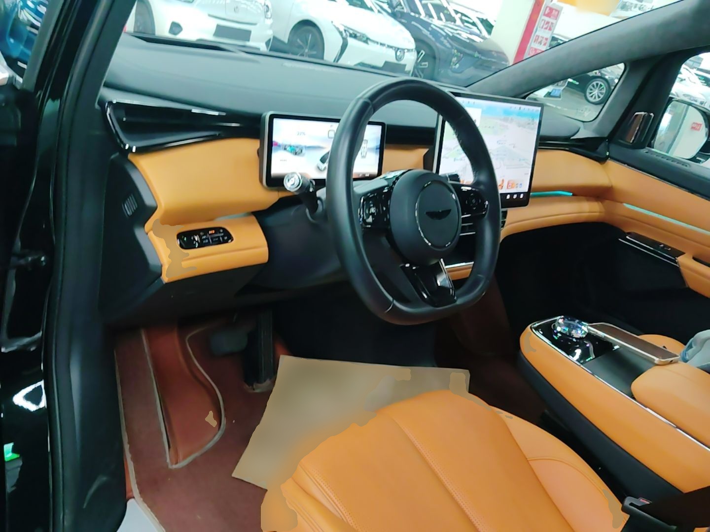 Geely Galaxy LEVC L380 2024 140-Degree 6-Seater All-Wheel-Drive Ultra — снимка 12