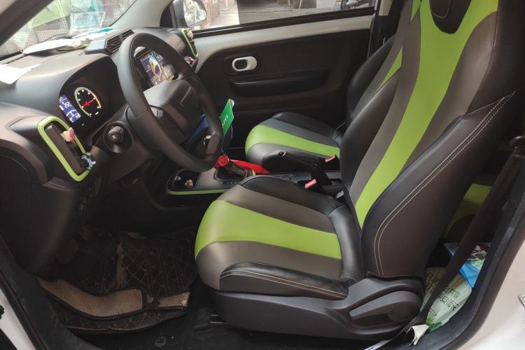 Used Roewe Clever 2021 302 km New Four-Seater Super-Efficient Version