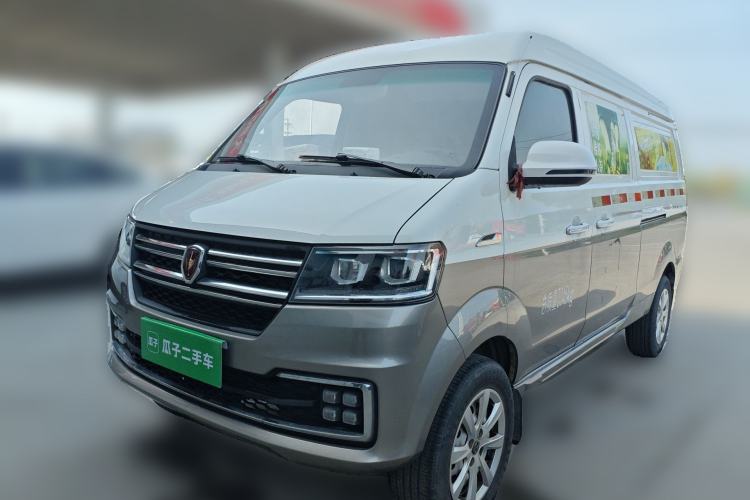 Used Jinbei New Hiace S 2023 1.5L Wealth Edition Van 2/5-Seater Non-Air-Conditioned Version SWC15M