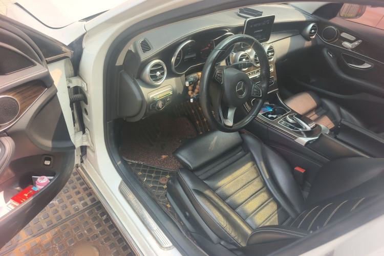 Used Mercedes-Benz C-Class 2016 C 200 L Driver Seat