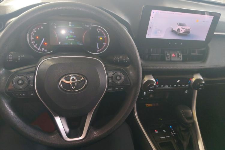 Used Toyota RAV4 2023 2.0L CVT Two-Wheel Drive Fashion Edition
