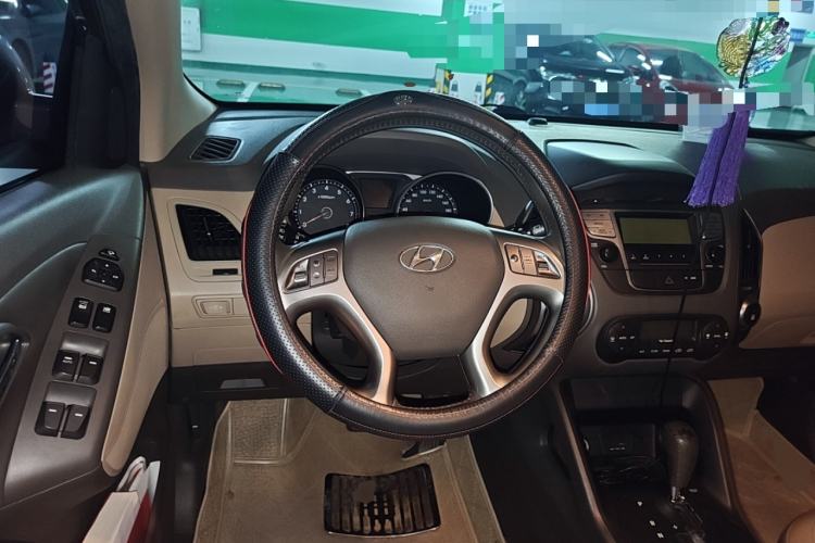 Used Hyundai ix35 2013 2.0L Automatic Two-Wheel Drive Smart GLS China IV Standard