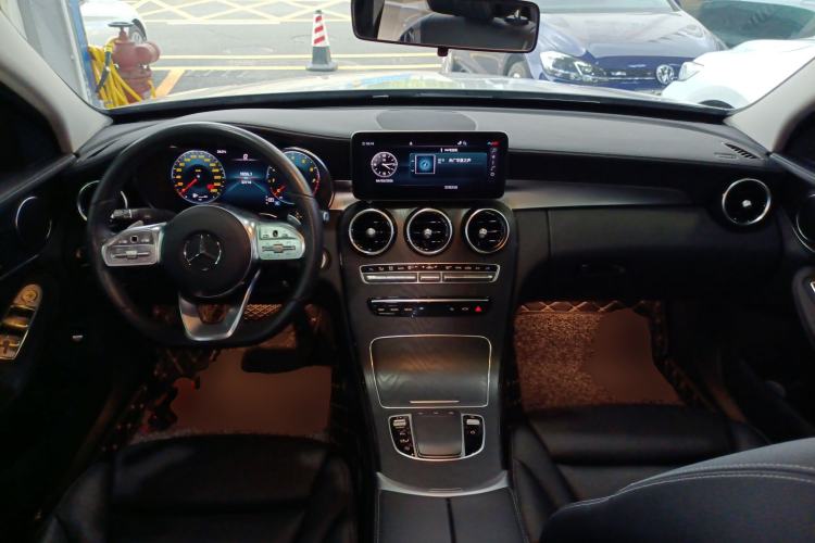 Used Mercedes-Benz C-Class 2021 C 200 L Fashion Edition Sport Version Center Console