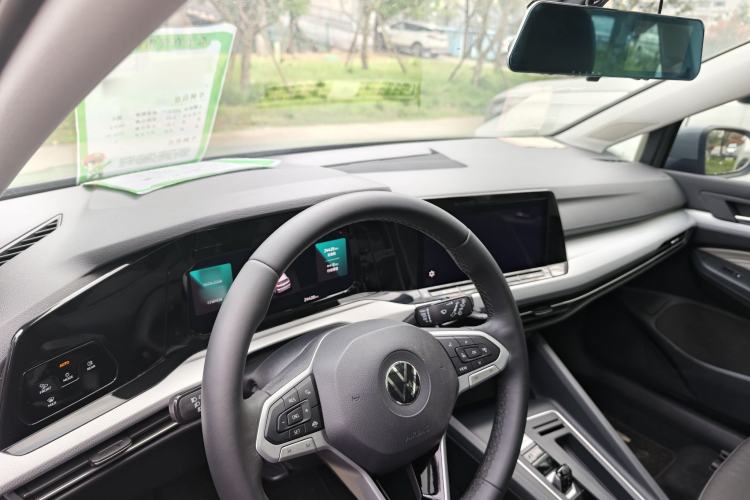 Used Volkswagen Golf 2021 280TSI DSG Pro Interior 6