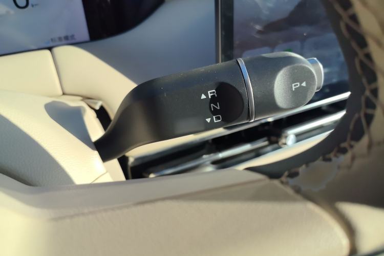 Used Wuling Bingo S 2025 Model 325km Deluxe Edition