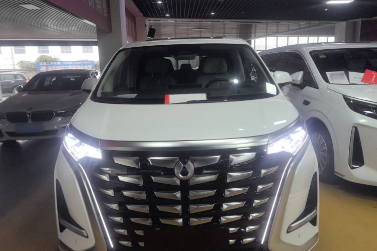 Used Denza D9 2024 DM-i 980 Four-Wheel Drive Prestige Model
