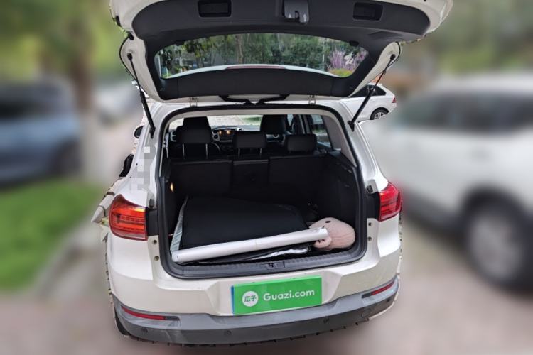 Used Volkswagen Tiguan 2015 1.8TSI Automatic Two-Wheel Drive Comfort Edition Trunk