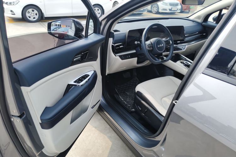 Used Kia Sportage (Chinese Domestic Model) 2023 2.0L HEV Two-Wheel Drive Flagship Edition