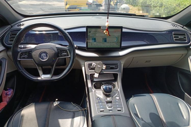 Used BYD Qin PLUS 2021 DM-i 120KM Prestige Model Center Console
