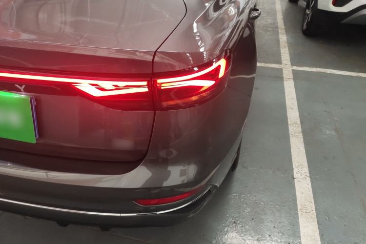 Used Geely Auto Emgrand 2023 4th Generation Champion Edition 1.5L CVT Prestige Model Right Rear Taillight