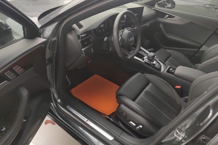 Used Audi A4L 2024 40 TFSI quattro RS Performance Package Driver Seat