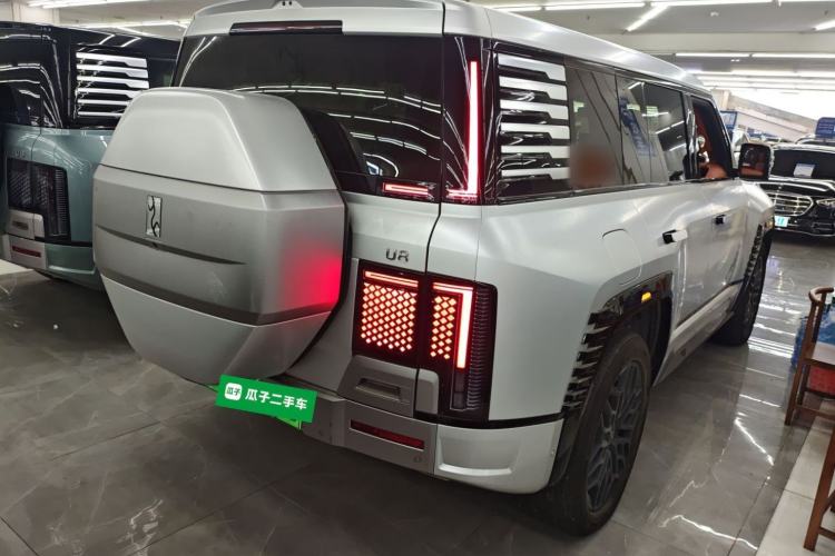 Used Yangwang U8 2023 Luxury Edition
