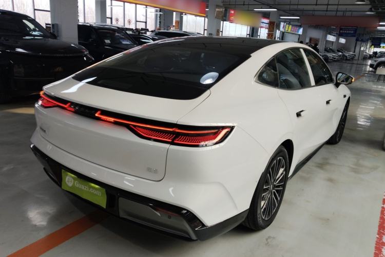 Used Geely Galaxy E8 2025 575 km Intelligent Driving Edition