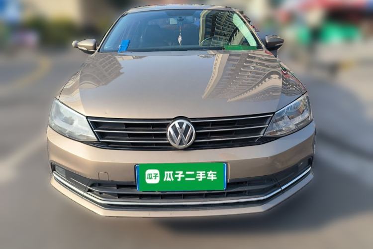 Used Volkswagen Sagitar 2015 1.6L Automatic Comfort Model
