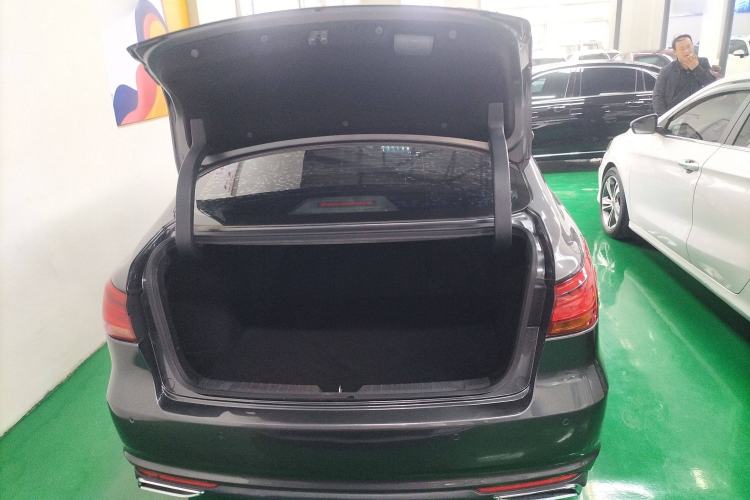 Used CHANGAN Ruicheng CC 2021 Blue Whale Edition 1.5T DCT Elite Model Trunk