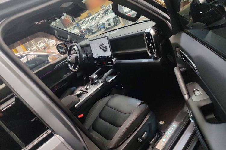 Used JETOUR Traveler 2023 2.0T All-Wheel Drive CrossPRO+