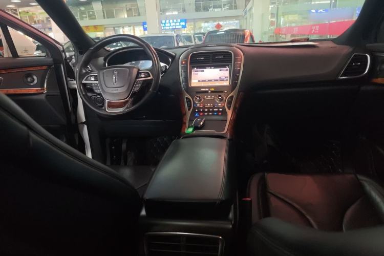 Used Lincoln Nautilus 2019 2.0T Four-Wheel Drive Zunya Edition China VI Standard
