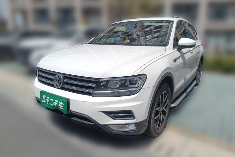 Used Volkswagen Tiguan L 2017 330TSI Automatic Two-Wheel Drive Luxury Edition Front Left 45 Deg