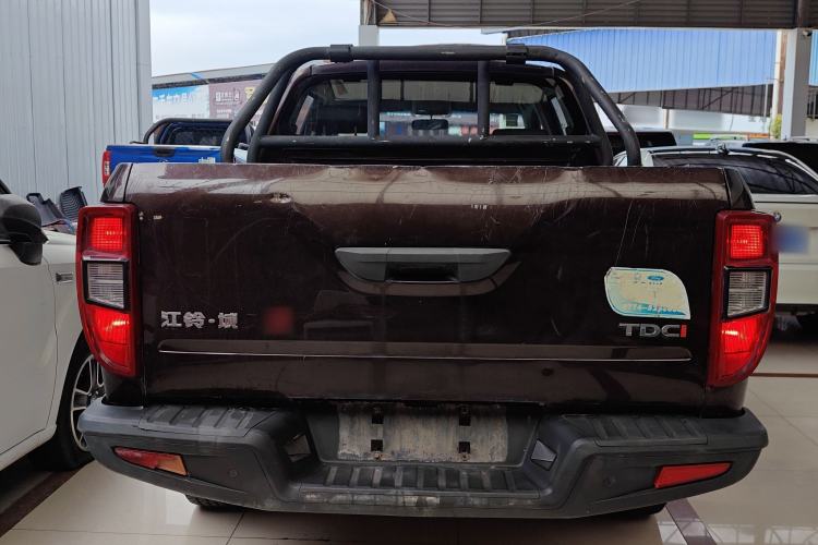 Used JMC Yuhu 3 2018 2.5T Diesel Two-Wheel Drive Advanced Version Standard Wheelbase