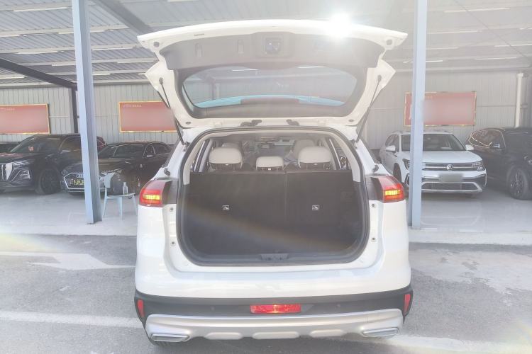 Used Geely Auto Emgrand X7 Sport 2022 1.8TD DCT Zhiya Trim