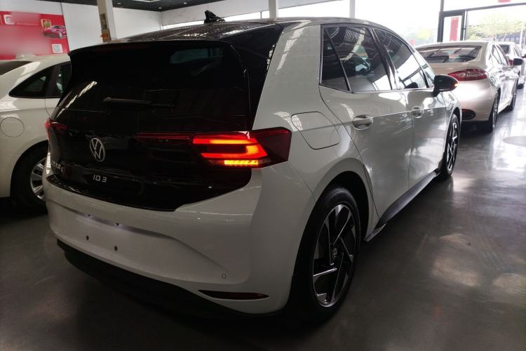 Used Volkswagen ID.3 2023 Upgraded Model Pure Intelligent Enjoyment Version Rear Right 45 Deg