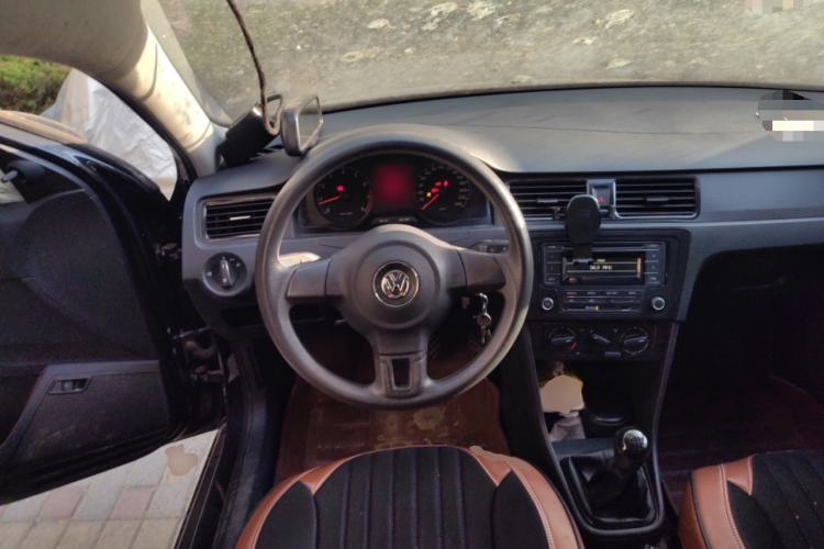 Used Volkswagen Santana 2015 1.6L Manual Fashion Edition Steering Wheel