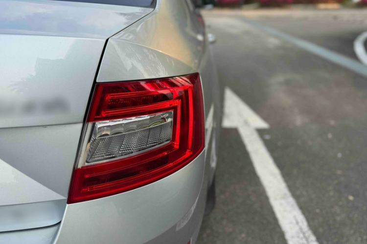 Used Skoda Octavia 2015 1.6L Automatic Yijie Edition
