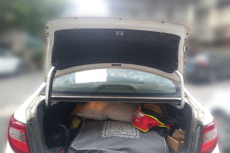 Used BYD G5 2014 1.5TI Manual Luxury Edition