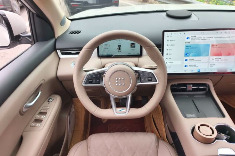 Used Landian E5 PLUS 2026 Model 230km Ultra-Long-Range Version Ultra 7-seater