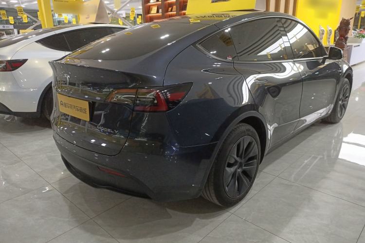 Used Tesla Model Y 2024 Rear-Wheel-Drive Version

