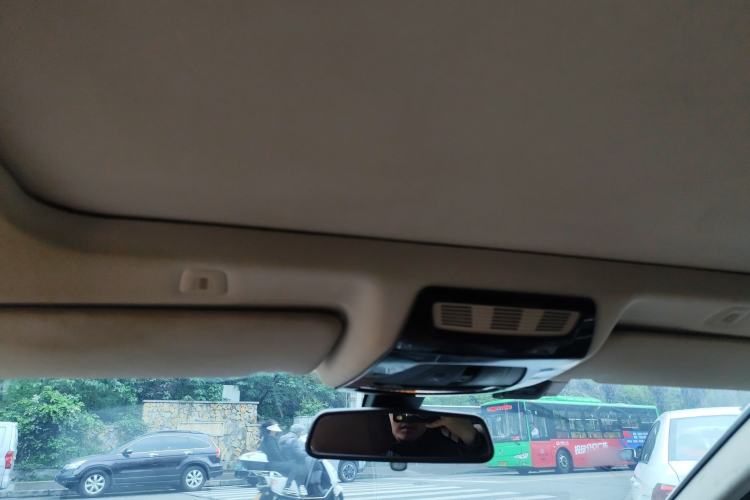 Used BMW 5 Series 2017 528Li Leading Model
