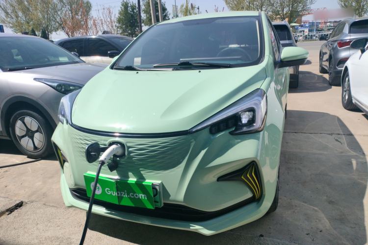 Used CHANGAN Benni E-Star 2022 Qingxin Edition Colorful Model Lithium Iron Phosphate Front