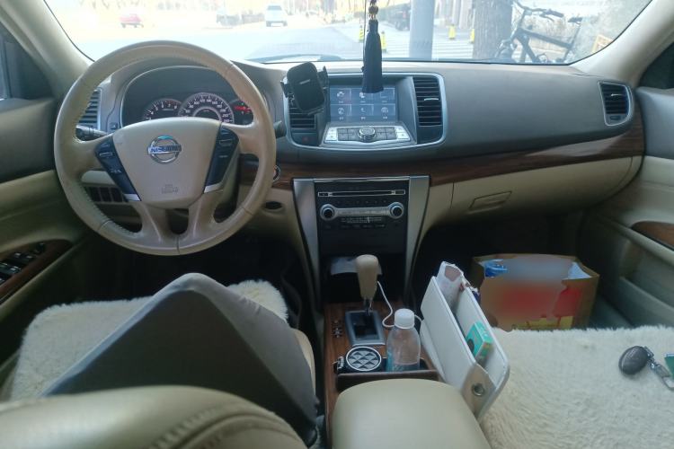 Used Nissan Teana 2011 2.5L XL Advanced Edition Center Console