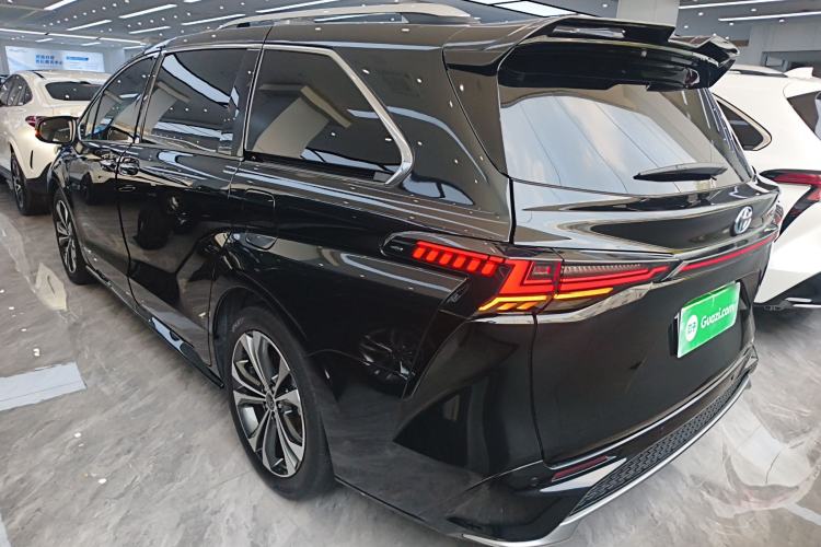 Used Toyota Granvia 2022 2.5L Hybrid Premium Edition Rear Left 45 Deg