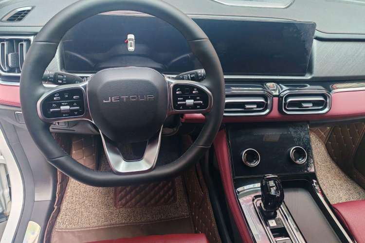 Used JETOUR X70 PLUS 2025 1.5T Ultimate Edition 5-Seater
