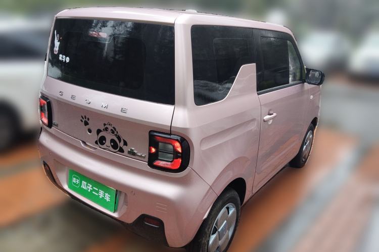 Used Geely Galaxy Panda 2023 Panda Mini 200km Endurance Bear
