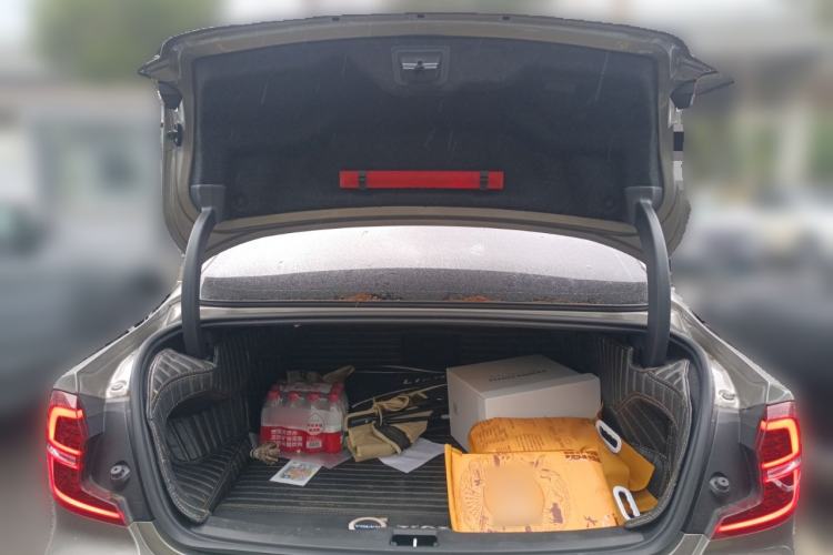 Used Volvo S60 2021 T4 Zhiyi Luxury Edition