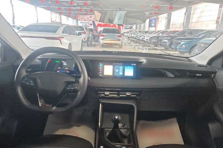 Used Roewe i5 2023 1.5L Manual Comfort Edition