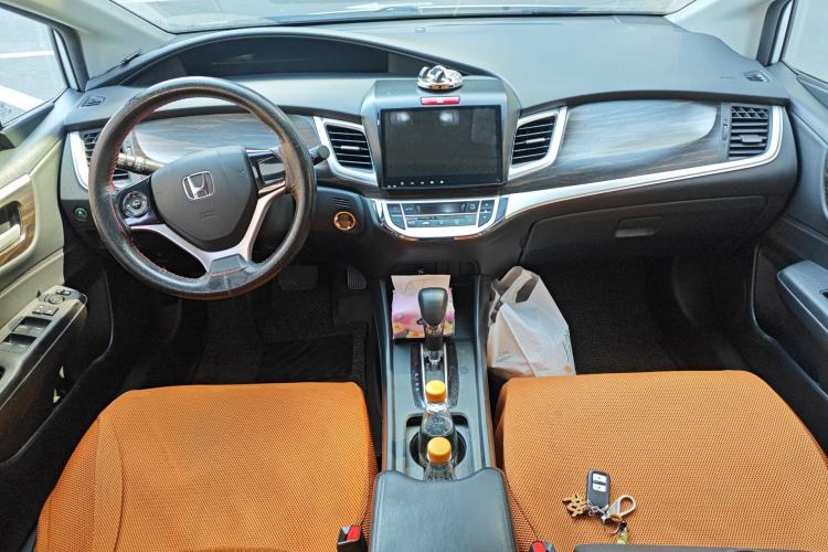 Used Honda Jade 2017 1.8L automatic Comfort version 5 seats
