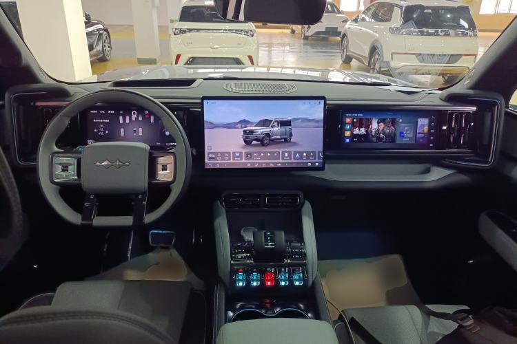 Used Formula Leopard 5 2025 TianShen Intelligent Driving Ultra Edition Center Console