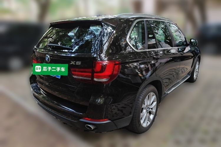 Used BMW X5 2013 xDrive35i Leading Model Rear Right 45 Deg