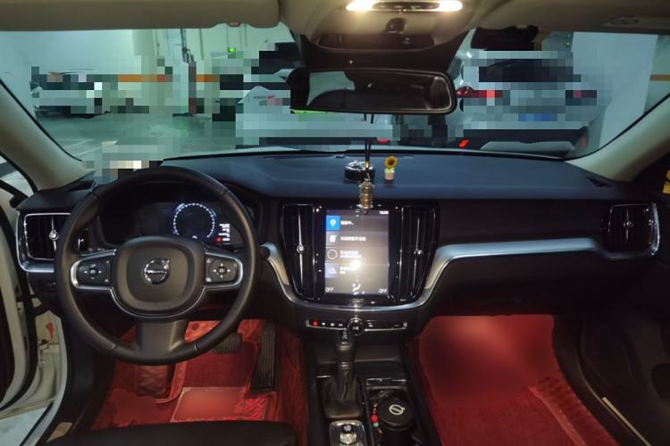 Used Volvo S60 2020 T4 Zhiyi Luxury Edition