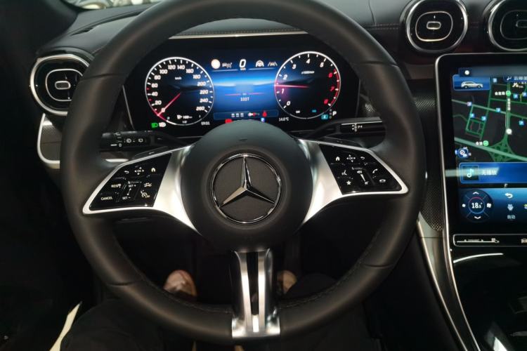 Used Mercedes-Benz GLC 2026 GLC 260 L 4MATIC Dynamic Model
