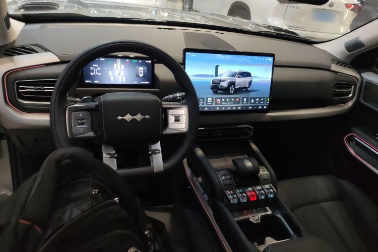 Used Formula Leopard Titanium 3 2025 501KM All-Wheel Drive Intelligent Driving Ultra Version
