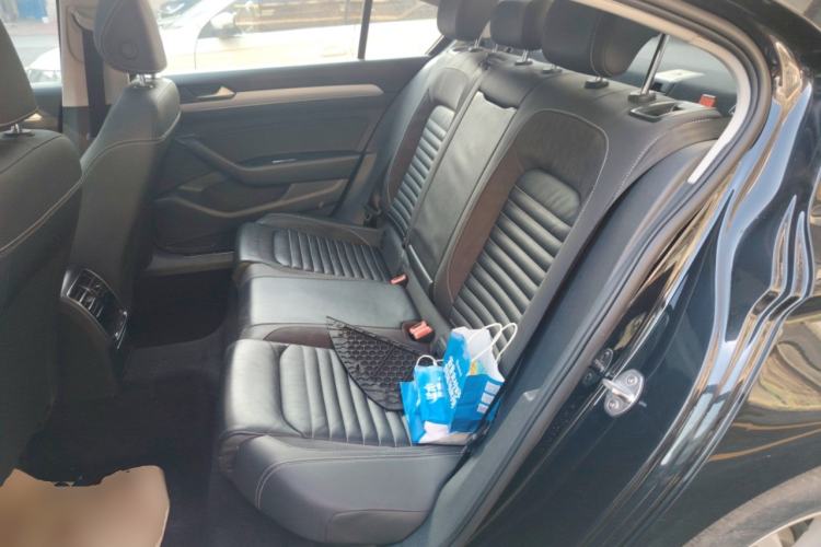 Used Volkswagen Magotan 2020 280TSI DSG Comfort Edition Left Rear Seat