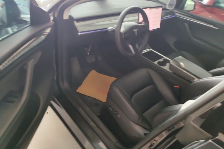 Used Tesla Model Y 2024 Rear-Wheel-Drive Version
