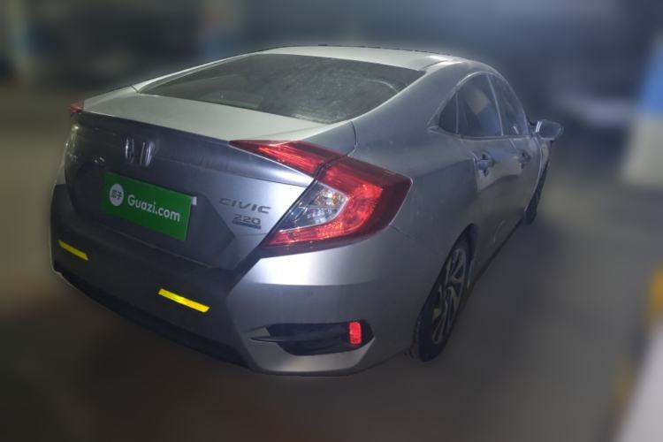 Used Honda Civic 2016 220TURBO CVT Luxury Edition
