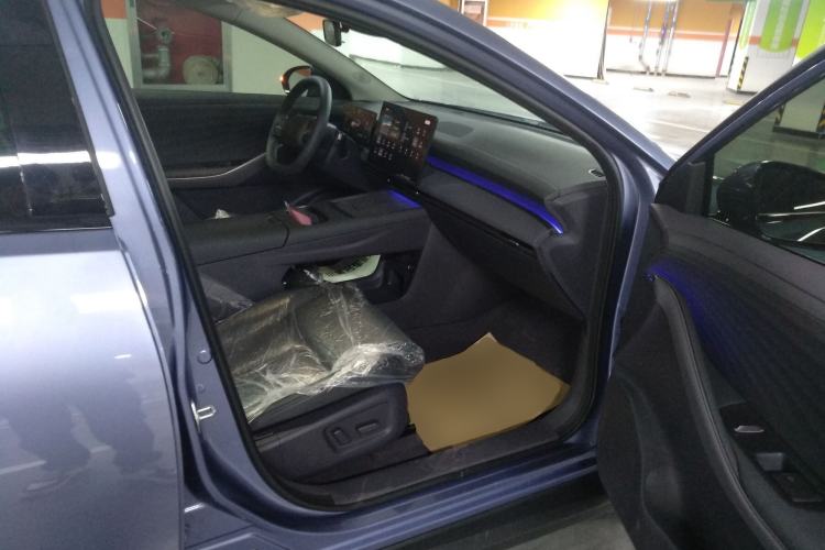 Used Nissan N6 2026 Model 180 Max Right Front Seat